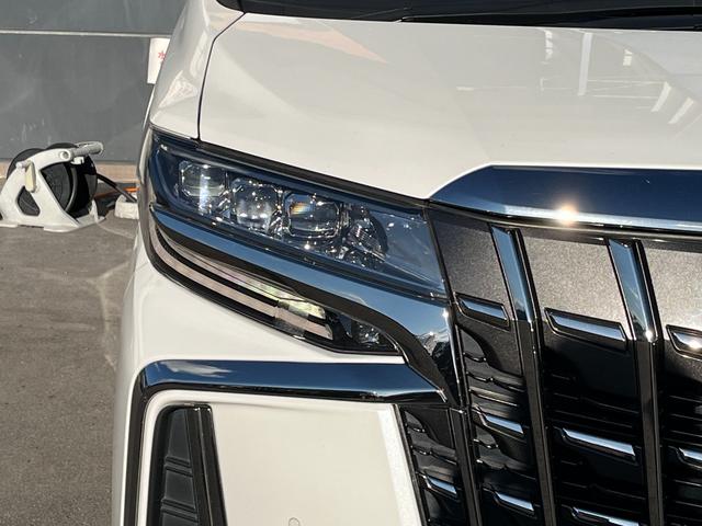 アルファード ２．５Ｓ　タイプゴールド　寒冷地仕様　車高調　ＲＡＹＳ２０インチＡＷ　後席フリップダウンモニター　エントリーナビキット　ＣＤ／ＤＶＤデッキ　フルセグＴＶ　トヨタセーフティセンス　ビルトインＥＴＣ　３眼ＬＥＤヘッドライト（59枚目）