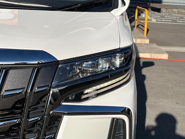 アルファード ２．５Ｓ　タイプゴールド　寒冷地仕様　車高調　ＲＡＹＳ２０インチＡＷ　後席フリップダウンモニター　エントリーナビキット　ＣＤ／ＤＶＤデッキ　フルセグＴＶ　トヨタセーフティセンス　ビルトインＥＴＣ　３眼ＬＥＤヘッドライト（76枚目）