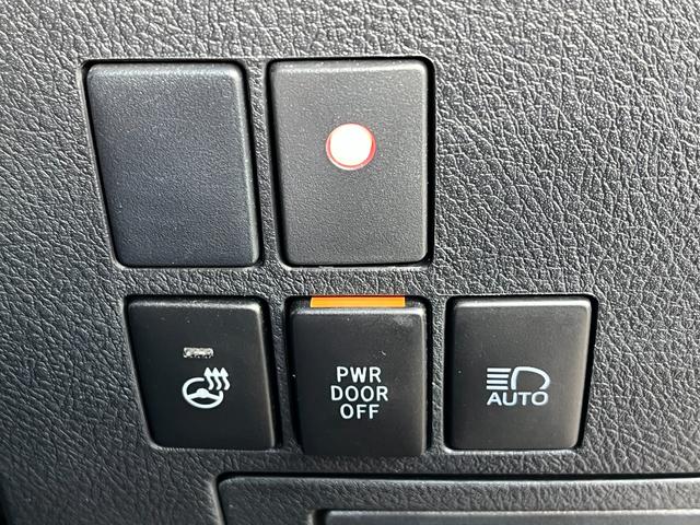 アルファード 2.5S Cパッケージ ALPINE11型ナビ ALPINE後席モニター 3眼LEDヘッドライト トヨタセーフティセンス ヴィエナツウェール20インチAW 両側電動スライドドア PWバックドア 電動オットマン シートヒーター(24枚目)