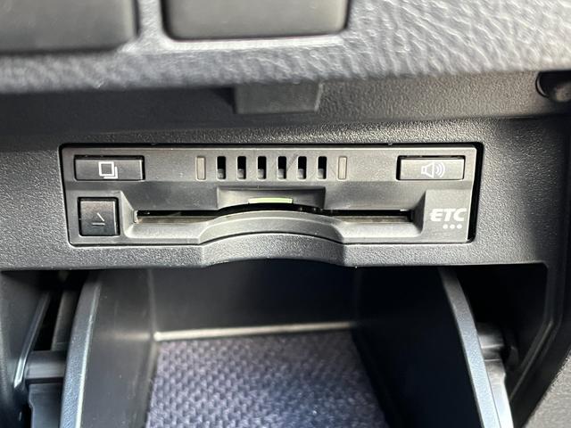 アルファード 2.5S Cパッケージ ALPINE11型ナビ ALPINE後席モニター 3眼LEDヘッドライト トヨタセーフティセンス ヴィエナツウェール20インチAW 両側電動スライドドア PWバックドア 電動オットマン シートヒーター(26枚目)
