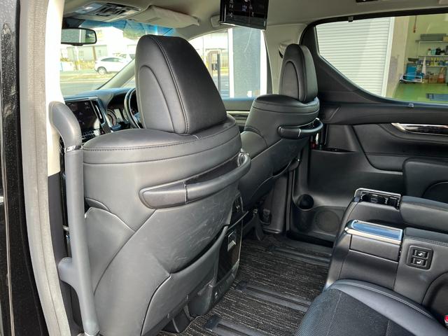 アルファード 2.5S Cパッケージ ALPINE11型ナビ ALPINE後席モニター 3眼LEDヘッドライト トヨタセーフティセンス ヴィエナツウェール20インチAW 両側電動スライドドア PWバックドア 電動オットマン シートヒーター(48枚目)