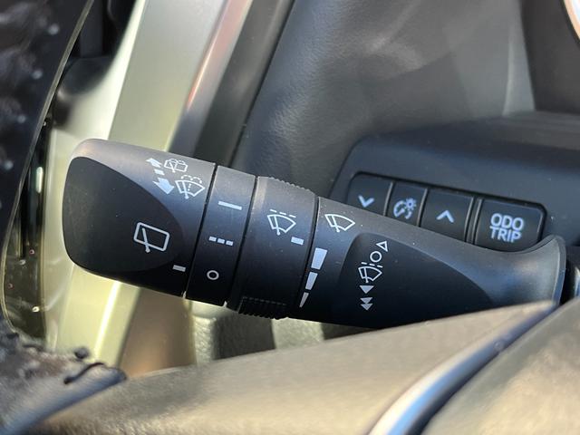 アルファード 2.5S タイプゴールドIII サンルーフ トヨタセーフティセンス シグネチャーイルミブレード モデリスタリアスカート 社外18インチAW 3眼LEDヘッドライト ハーフレザーシート 両側電動スライドドア PWバックドア(32枚目)