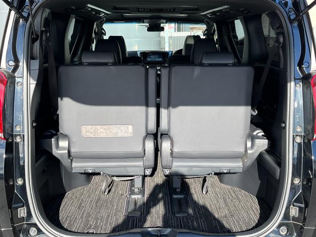 アルファード 2.5S タイプゴールドIII サンルーフ トヨタセーフティセンス シグネチャーイルミブレード モデリスタリアスカート 社外18インチAW 3眼LEDヘッドライト ハーフレザーシート 両側電動スライドドア PWバックドア(44枚目)