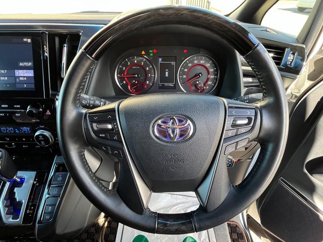 アルファード ２．５Ｓ　タイプゴールド　シルクブレイズエアロＦ／Ｓ／Ｒ　クロノス２０インチアルミホイール　サンルーフ　３眼ＬＥＤヘッドライト　トヨタセーフティセンス　ＰＷバックドア　両側電動スライドドア　ビルトインＥＴＣ　ハーフレザー（23枚目）