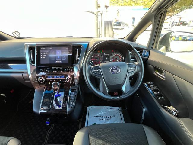 アルファード ２．５Ｓ　タイプゴールド　シルクブレイズエアロＦ／Ｓ／Ｒ　クロノス２０インチアルミホイール　サンルーフ　３眼ＬＥＤヘッドライト　トヨタセーフティセンス　ＰＷバックドア　両側電動スライドドア　ビルトインＥＴＣ　ハーフレザー（51枚目）