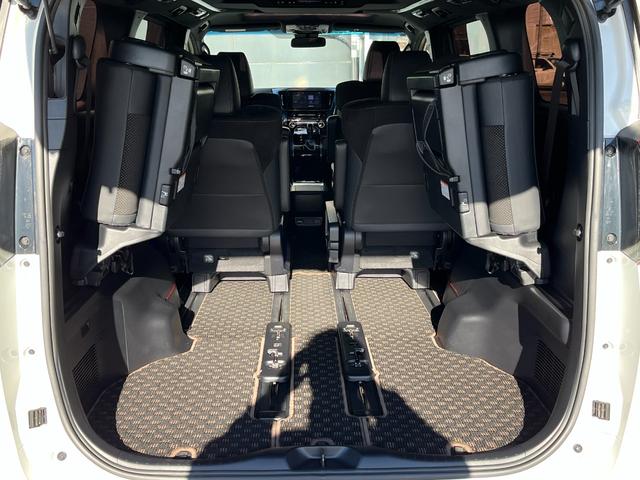 アルファード ２．５Ｓ　タイプゴールド　シルクブレイズエアロＦ／Ｓ／Ｒ　クロノス２０インチアルミホイール　サンルーフ　３眼ＬＥＤヘッドライト　トヨタセーフティセンス　ＰＷバックドア　両側電動スライドドア　ビルトインＥＴＣ　ハーフレザー（63枚目）