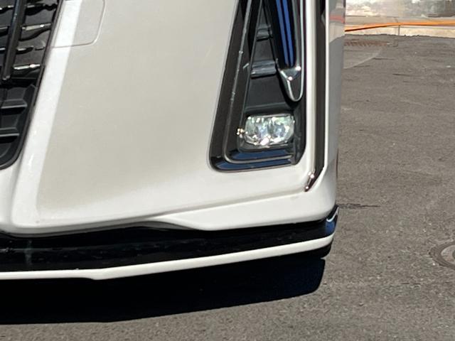 アルファード ２．５Ｓ　タイプゴールド　シルクブレイズエアロＦ／Ｓ／Ｒ　クロノス２０インチアルミホイール　サンルーフ　３眼ＬＥＤヘッドライト　トヨタセーフティセンス　ＰＷバックドア　両側電動スライドドア　ビルトインＥＴＣ　ハーフレザー（68枚目）