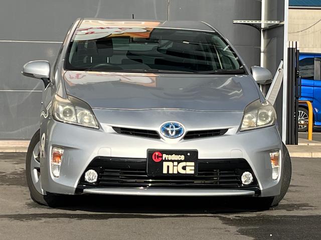 プリウス Ｓ　パナソニック７型ナビ　Ｂｌｕｅｔｏｏｔｈ　バックモニター　ビルトインＥＴＣ　ＨＩＤヘッドライト　フォグランプ　ＣＤ　ＴＶ　ステアリングスイッチ　ＰＵＳＨスタート　純正アルミホイール　ＡＵＴＯライト（6枚目）