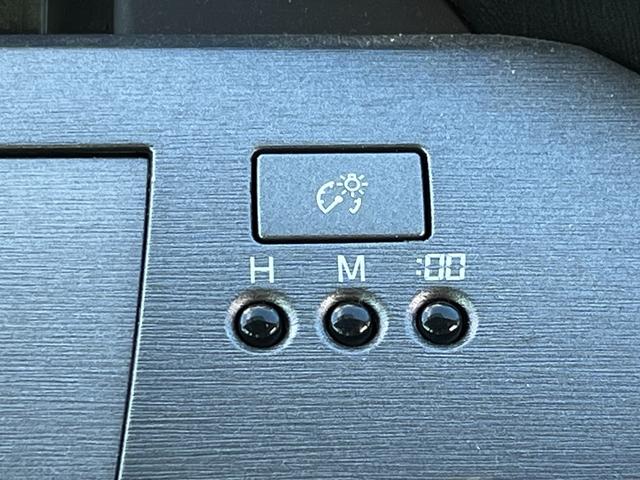 プリウス Ｓ　パナソニック７型ナビ　Ｂｌｕｅｔｏｏｔｈ　バックモニター　ビルトインＥＴＣ　ＨＩＤヘッドライト　フォグランプ　ＣＤ　ＴＶ　ステアリングスイッチ　ＰＵＳＨスタート　純正アルミホイール　ＡＵＴＯライト（31枚目）