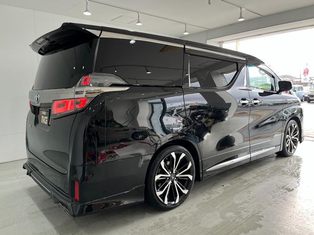 ヴェルファイア ２．５Ｚ　Ｇエディション　モデリスタエアロ　モデリスタ２０インチＡＷ　ＴＲＤ４本出しマフラー　アルパインＢＩＧ－Ｘ　アルパイン１２．８型後席モニター　３眼ＬＥＤヘッドライト　黒革シート　デジタルインナーミラー　レーダークルーズ（22枚目）