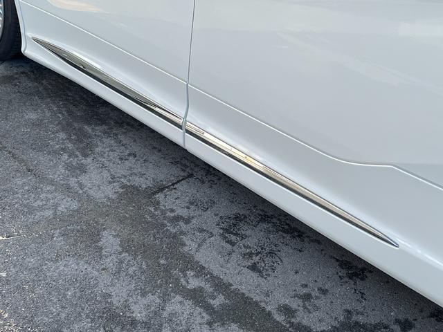 �����f���X�^�@�T�C�h�X�J�[�g��