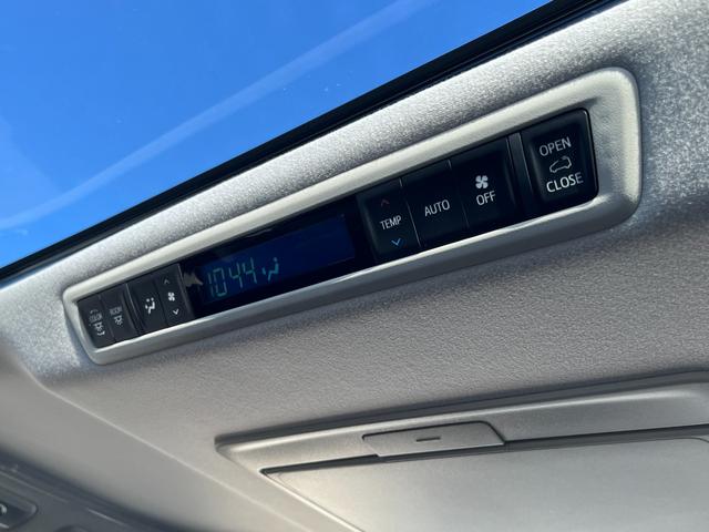 �v�G�A�R�������[�t�J���[�C���~�l�[�V�����I