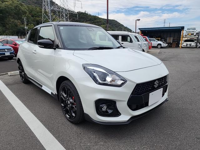 スイフトスポーツ ZC33S ファイナルエディション 6MT 登録済未使用車 8500台限定生産車 オーディオレス アダプティブクルーズコントロール デュアルセンサーブレーキサポート LEDヘッドランプ シートヒーター 専用エクステリア&インテリア(6枚目)