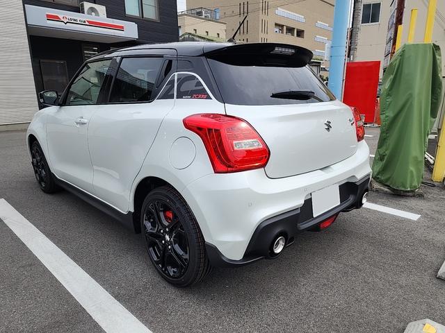スイフトスポーツ ZC33S ファイナルエディション 6MT 登録済未使用車 8500台限定生産車 オーディオレス アダプティブクルーズコントロール デュアルセンサーブレーキサポート LEDヘッドランプ シートヒーター 専用エクステリア&インテリア(8枚目)