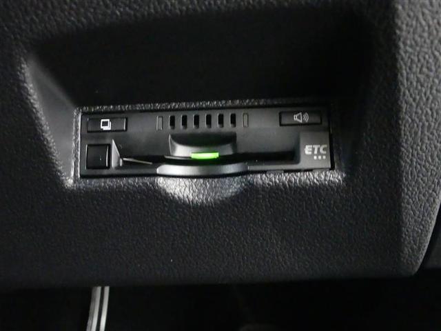 プリウス Ｓセーフティプラス　フルセグ　メモリーナビ　ＤＶＤ再生　バックカメラ　衝突被害軽減システム　ＥＴＣ　ＬＥＤヘッドランプ（26枚目）