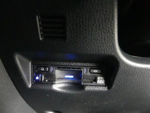 ヴォクシー Ｓ－Ｚ　フルセグ　メモリーナビ　ＤＶＤ再生　バックカメラ　衝突被害軽減システム　ＥＴＣ　両側電動スライド　ＬＥＤヘッドランプ　乗車定員７人　３列シート　ワンオーナー（28枚目）