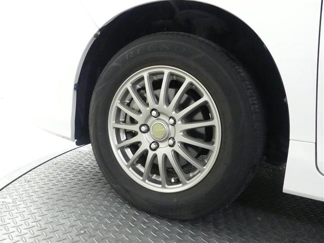 ノア Ｘ　フルセグ　メモリーナビ　ＤＶＤ再生　バックカメラ　両側電動スライド　ＬＥＤヘッドランプ　ウオークスルー　乗車定員７人　３列シート（17枚目）