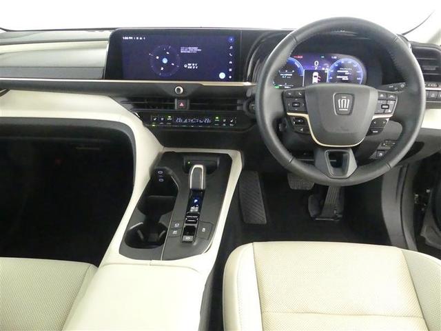 クラウンクロスオーバー Ｇアドバンスド　革シート　４ＷＤ　フルセグ　バックカメラ　衝突被害軽減システム　ＥＴＣ　ドラレコ　ＬＥＤヘッドランプ　ワンオーナー（4枚目）