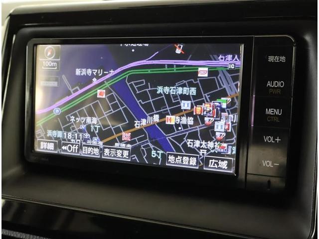 ヴォクシー Ｘ　フルセグ　メモリーナビ　ＤＶＤ再生　バックカメラ　ＥＴＣ　ドラレコ　電動スライドドア　ＬＥＤヘッドランプ　ウオークスルー　乗車定員８人　３列シート　ワンオーナー　アイドリングストップ（6枚目）