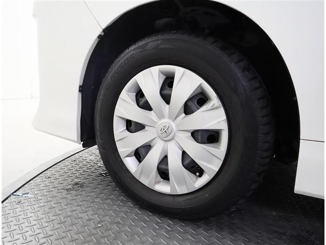 ヴォクシー Ｘ　フルセグ　メモリーナビ　ＤＶＤ再生　バックカメラ　ＥＴＣ　ドラレコ　電動スライドドア　ＬＥＤヘッドランプ　ウオークスルー　乗車定員８人　３列シート　ワンオーナー　アイドリングストップ（13枚目）