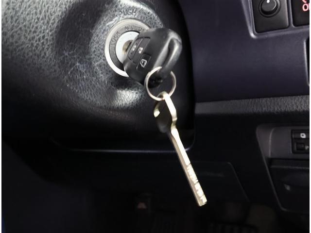 ヴォクシー Ｘ　フルセグ　メモリーナビ　ＤＶＤ再生　バックカメラ　ＥＴＣ　ドラレコ　電動スライドドア　ＬＥＤヘッドランプ　ウオークスルー　乗車定員８人　３列シート　ワンオーナー　アイドリングストップ（14枚目）