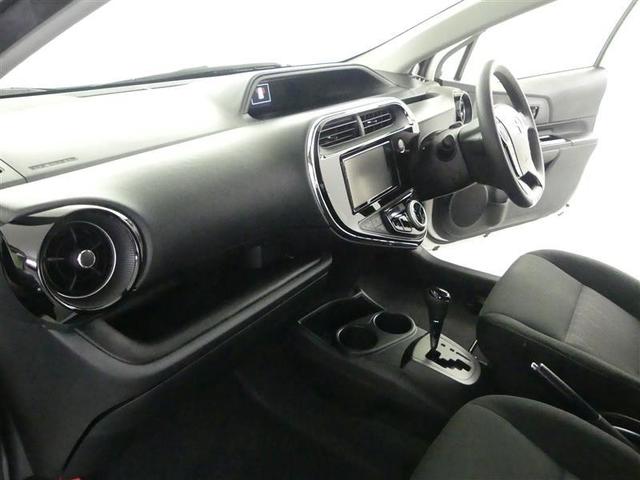 アクア Ｓスタイルブラック　フルセグ　メモリーナビ　ＤＶＤ再生　バックカメラ　衝突被害軽減システム　ＥＴＣ　ＬＥＤヘッドランプ　ワンオーナー（15枚目）