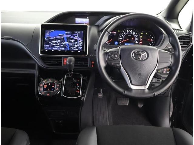 ノア Ｓｉ　ダブルバイビーＩＩ　フルセグ　メモリーナビ　ＤＶＤ再生　後席モニター　バックカメラ　衝突被害軽減システム　ＥＴＣ　ドラレコ　両側電動スライド　ＬＥＤヘッドランプ　ウオークスルー　乗車定員８人　３列シート　ワンオーナー（4枚目）