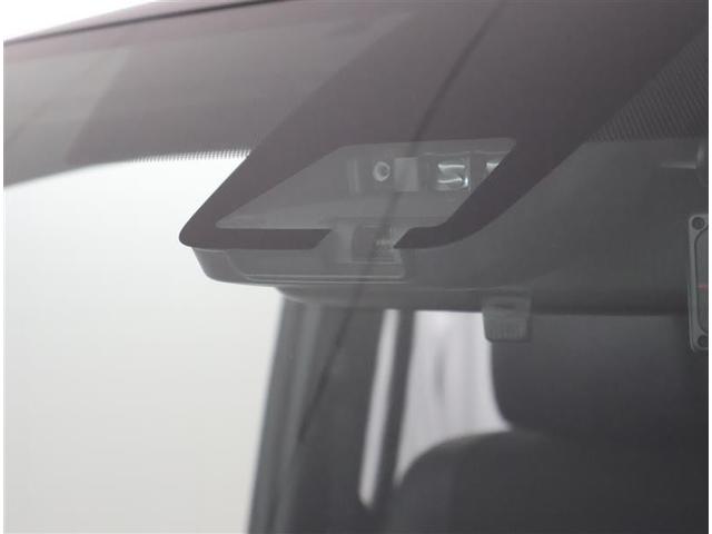 ノア Ｓｉ　ダブルバイビーＩＩ　フルセグ　メモリーナビ　ＤＶＤ再生　後席モニター　バックカメラ　衝突被害軽減システム　ＥＴＣ　ドラレコ　両側電動スライド　ＬＥＤヘッドランプ　ウオークスルー　乗車定員８人　３列シート　ワンオーナー（9枚目）