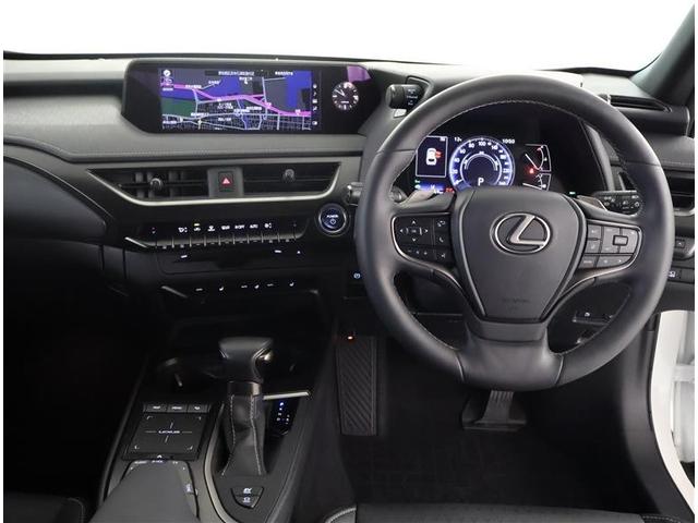 ＵＸ ＵＸ２５０ｈ　バージョンＣ　サンルーフ　フルセグ　メモリーナビ　ＤＶＤ再生　バックカメラ　衝突被害軽減システム　ＥＴＣ　ＬＥＤヘッドランプ　ワンオーナー（4枚目）