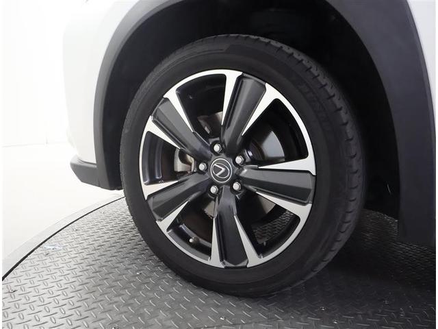 ＵＸ ＵＸ２５０ｈ　バージョンＣ　サンルーフ　フルセグ　メモリーナビ　ＤＶＤ再生　バックカメラ　衝突被害軽減システム　ＥＴＣ　ＬＥＤヘッドランプ　ワンオーナー（17枚目）