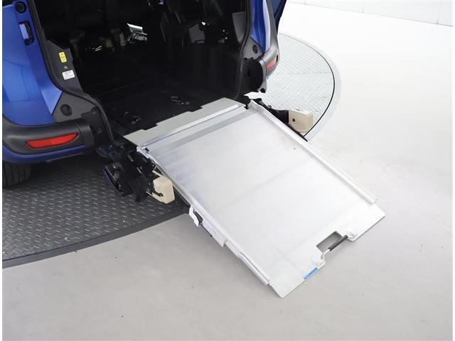 シエンタ Gウェルキャブシャクルマイス 福祉車両 フルセグ メモリーナビ DVD再生 バックカメラ 衝突被害軽減システム ETC 両側電動スライド LEDヘッドランプ ワンオーナー アイドリングストップ(16枚目)