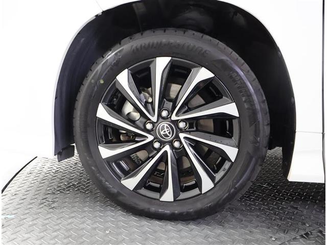 ノア Ｓ－Ｚ　フルセグ　メモリーナビ　ＤＶＤ再生　後席モニター　バックカメラ　衝突被害軽減システム　ＥＴＣ　両側電動スライド　ＬＥＤヘッドランプ　乗車定員７人　３列シート　ワンオーナー（17枚目）