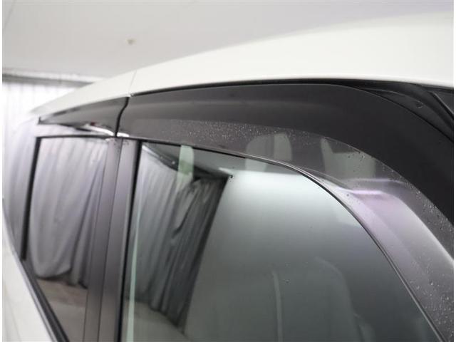 ノア Ｓ－Ｚ　フルセグ　メモリーナビ　ＤＶＤ再生　後席モニター　バックカメラ　衝突被害軽減システム　ＥＴＣ　両側電動スライド　ＬＥＤヘッドランプ　乗車定員７人　３列シート　ワンオーナー（30枚目）