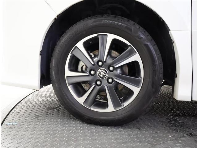 ヴォクシー ＺＳ　煌ＩＩ　フルセグ　メモリーナビ　ＤＶＤ再生　後席モニター　バックカメラ　衝突被害軽減システム　ＥＴＣ　ドラレコ　両側電動スライド　ＬＥＤヘッドランプ　乗車定員７人　３列シート　ワンオーナー　フルエアロ（17枚目）