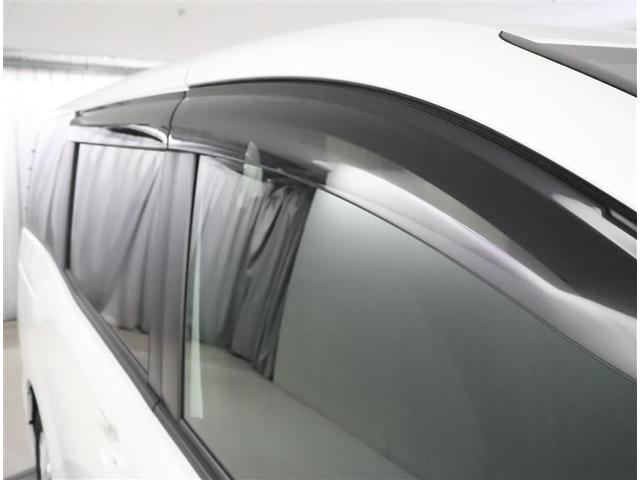 �^�o�R���z������͑������������J���Ă��J�������Ă����ɉ������ЊO�ɒǂ��o���܂��B