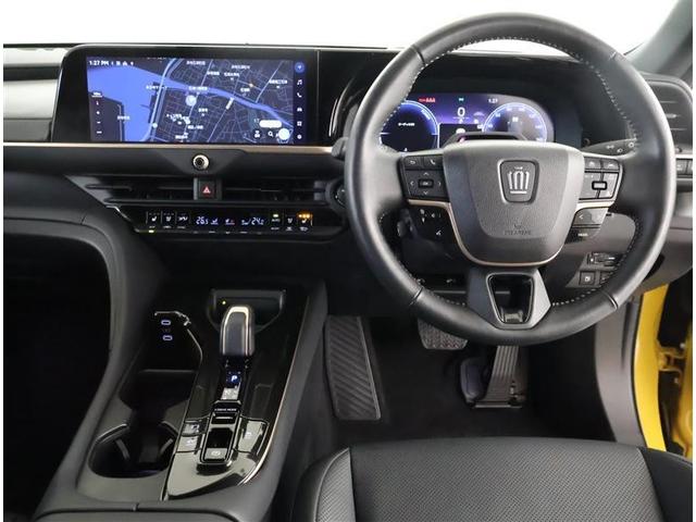クラウンスポーツ Ｚ　革シート　４ＷＤ　フルセグ　メモリーナビ　バックカメラ　衝突被害軽減システム　ＥＴＣ　ドラレコ　ＬＥＤヘッドランプ　ワンオーナー　フルエアロ（4枚目）