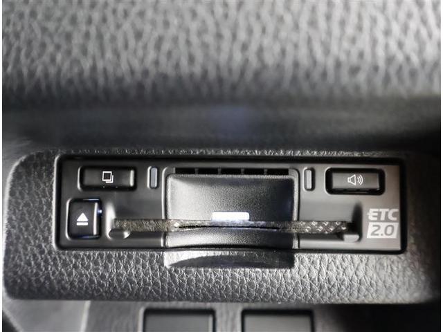 クラウンスポーツ Ｚ　革シート　４ＷＤ　フルセグ　メモリーナビ　バックカメラ　衝突被害軽減システム　ＥＴＣ　ドラレコ　ＬＥＤヘッドランプ　ワンオーナー　フルエアロ（28枚目）