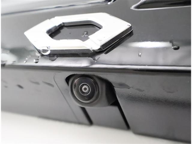 ヴォクシー ハイブリッドＳ－Ｚ　フルセグ　メモリーナビ　ＤＶＤ再生　後席モニター　バックカメラ　衝突被害軽減システム　ＥＴＣ　両側電動スライド　ＬＥＤヘッドランプ　乗車定員７人　３列シート（8枚目）