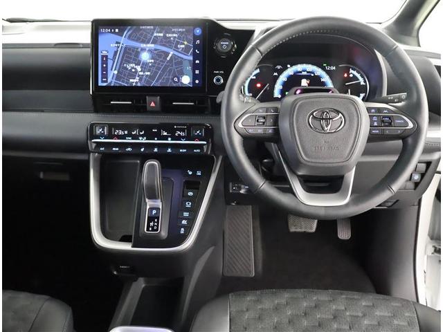 ヴォクシー ハイブリッドＳ－Ｚ　フルセグ　メモリーナビ　ＤＶＤ再生　バックカメラ　衝突被害軽減システム　ＥＴＣ　両側電動スライド　ＬＥＤヘッドランプ　乗車定員７人　３列シート　ワンオーナー（4枚目）