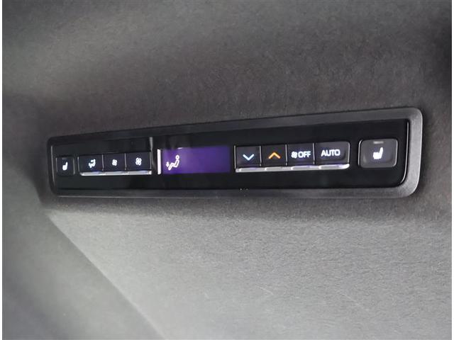 ヴォクシー ハイブリッドＳ－Ｚ　フルセグ　メモリーナビ　ＤＶＤ再生　バックカメラ　衝突被害軽減システム　ＥＴＣ　両側電動スライド　ＬＥＤヘッドランプ　乗車定員７人　３列シート　ワンオーナー（21枚目）