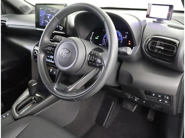 ヤリスクロス ハイブリッドＺ　フルセグ　メモリーナビ　バックカメラ　衝突被害軽減システム　ＥＴＣ　ドラレコ　ＬＥＤヘッドランプ　ワンオーナー（14枚目）