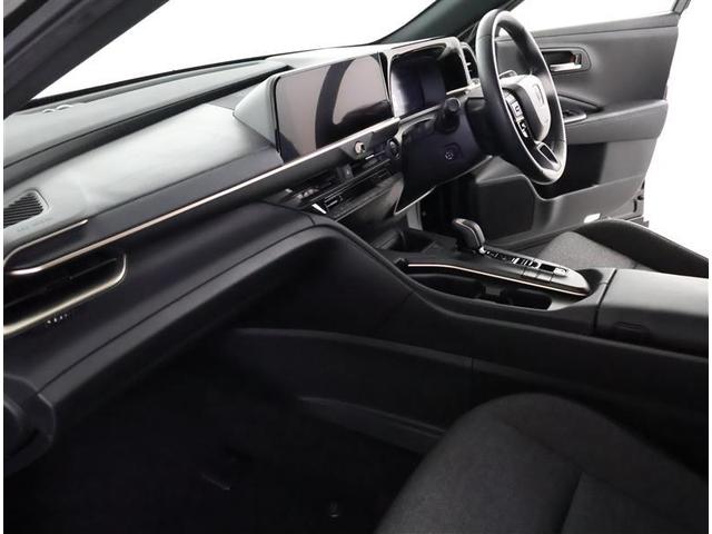 クラウンクロスオーバー Ｇ　４ＷＤ　フルセグ　バックカメラ　衝突被害軽減システム　ＥＴＣ　ドラレコ　ＬＥＤヘッドランプ　ワンオーナー（27枚目）