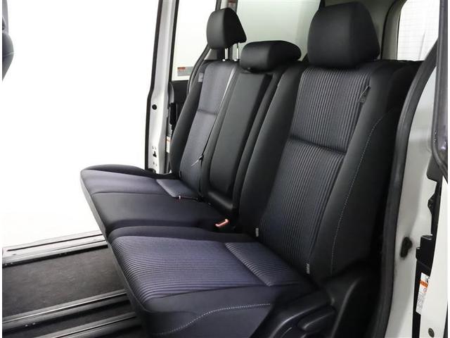 ヴォクシー ZS 煌 フルセグ メモリーナビ DVD再生 バックカメラ ETC 両側電動スライド LEDヘッドランプ ウオークスルー 乗車定員8人 3列シート ワンオーナー フルエアロ アイドリングストップ(12枚目)