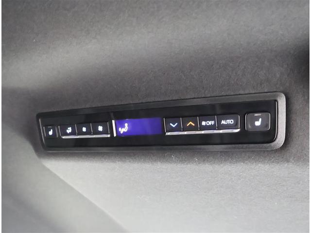 ヴォクシー ハイブリッドＳ－Ｚ　フルセグ　メモリーナビ　ＤＶＤ再生　バックカメラ　衝突被害軽減システム　ＥＴＣ　両側電動スライド　ＬＥＤヘッドランプ　乗車定員７人　３列シート　フルエアロ（22枚目）