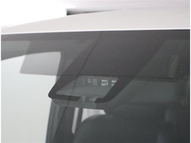 ヴォクシー ZS 煌III フルセグ メモリーナビ DVD再生 バックカメラ 衝突被害軽減システム ETC 両側電動スライド LEDヘッドランプ ウオークスルー 乗車定員7人 3列シート フルエアロ アイドリングストップ(9枚目)