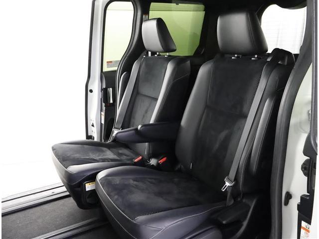 ヴォクシー ZS 煌III フルセグ メモリーナビ DVD再生 バックカメラ 衝突被害軽減システム ETC 両側電動スライド LEDヘッドランプ ウオークスルー 乗車定員7人 3列シート フルエアロ アイドリングストップ(13枚目)