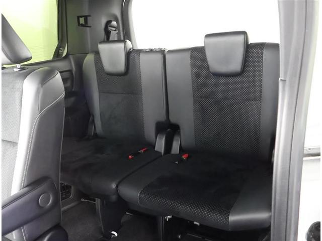 ヴォクシー ZS 煌III フルセグ メモリーナビ DVD再生 バックカメラ 衝突被害軽減システム ETC 両側電動スライド LEDヘッドランプ ウオークスルー 乗車定員7人 3列シート フルエアロ アイドリングストップ(14枚目)