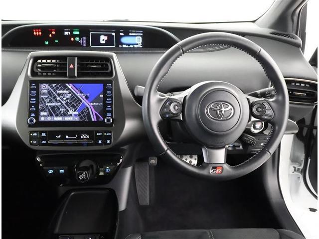 プリウスＰＨＶ Ｓ　ＧＲスポーツ　フルセグ　メモリーナビ　バックカメラ　衝突被害軽減システム　ＥＴＣ　ＬＥＤヘッドランプ　フルエアロ（4枚目）