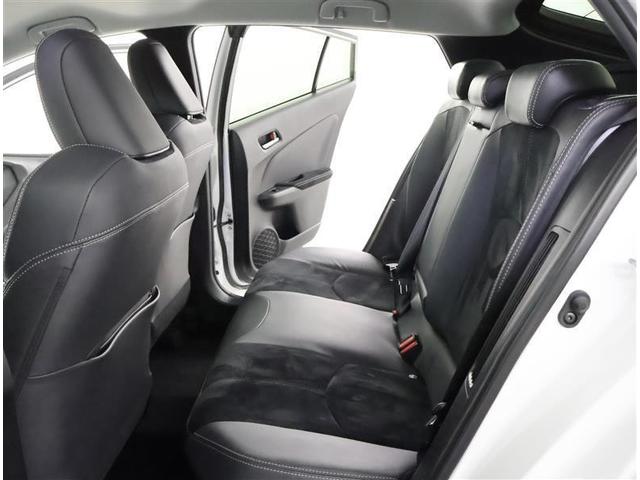 プリウスＰＨＶ Ｓ　ＧＲスポーツ　フルセグ　メモリーナビ　バックカメラ　衝突被害軽減システム　ＥＴＣ　ＬＥＤヘッドランプ　フルエアロ（12枚目）