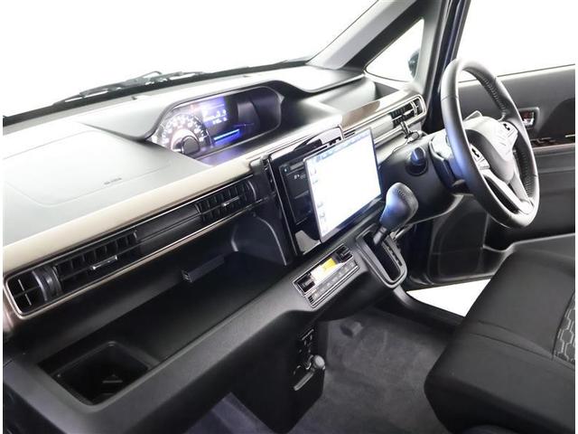 ���ʂ��̂悢��������Ƃ������E�ŁA�N�ł��^�]���₷���ł��B�^�]�̂��₷���͔��ɂ����ɂ��q����܂����